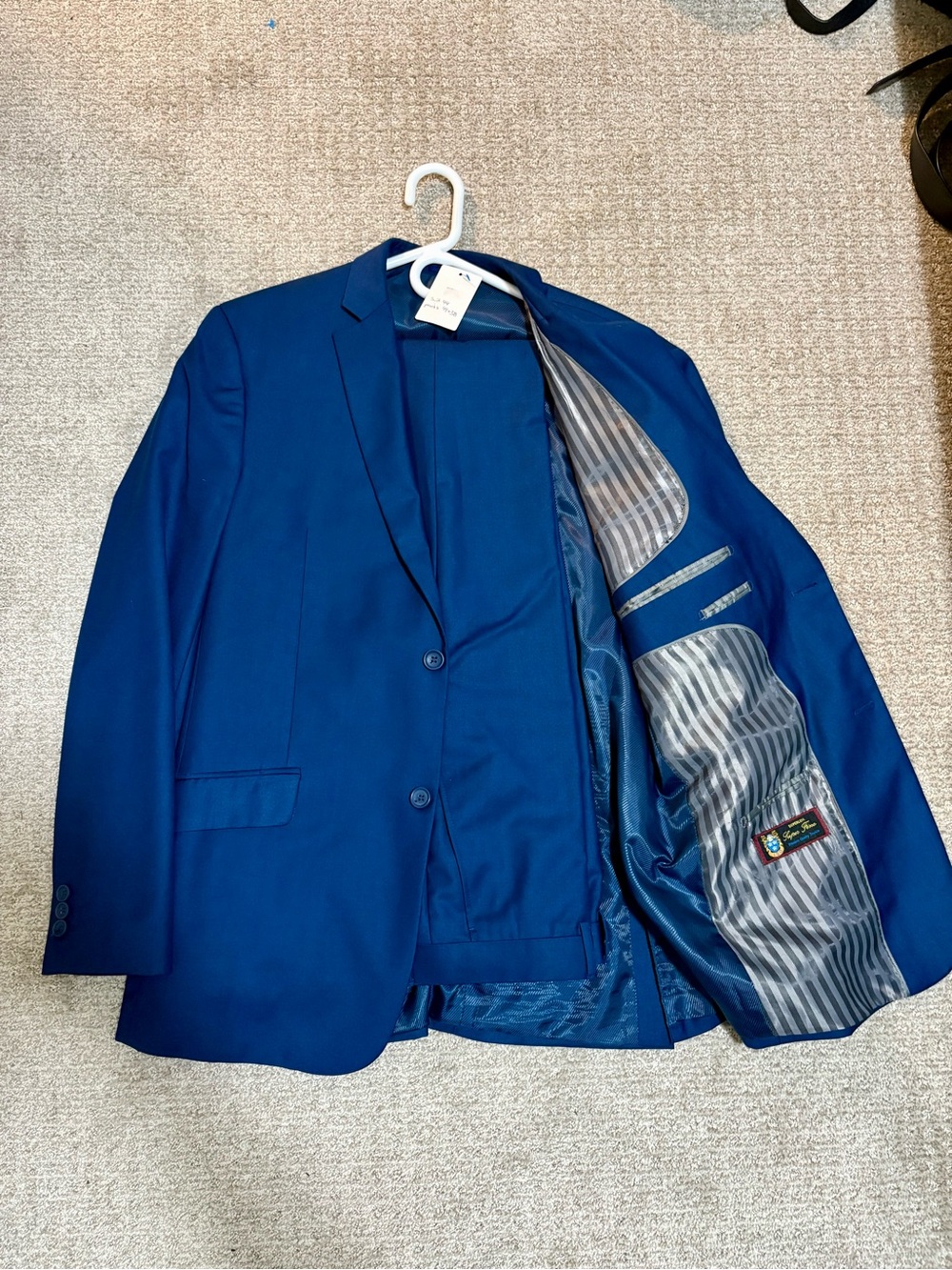 🔥 Giorgio Fiorelli "Superlux" Slim Fit Suit – Bright Blue (Size 44/38) 🔥